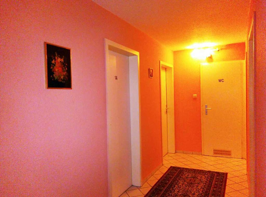 Hotel Yans Oberhausen  Rom bilde